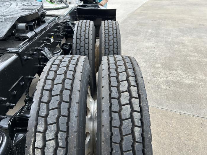 2019 Peterbilt 567-11