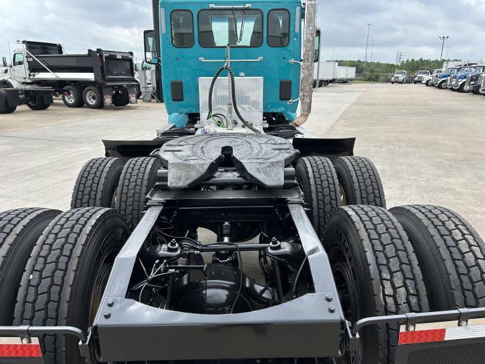 2019 Peterbilt 567-13