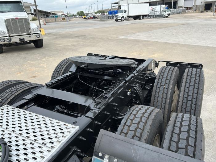 2019 Peterbilt 567-14