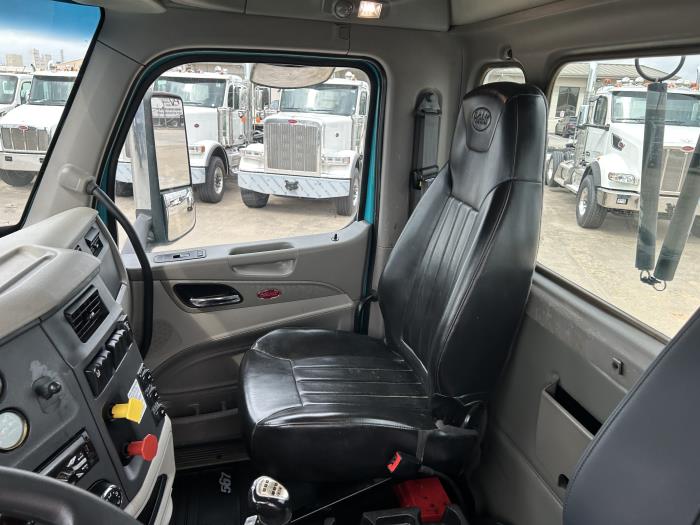 2019 Peterbilt 567-25