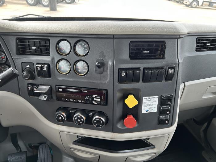 2019 Peterbilt 567-29