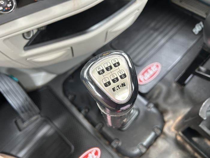 2019 Peterbilt 567-30
