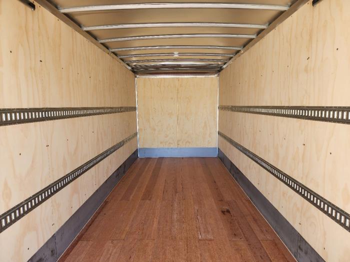 2025 Ford F-750-18