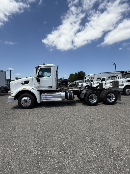 2020 Peterbilt 567-2