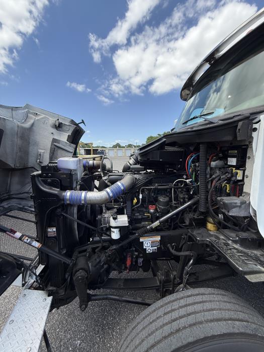 2020 Peterbilt 567-16