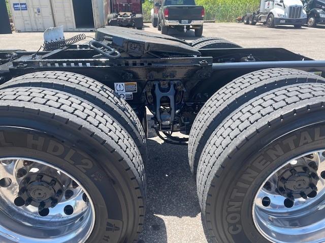 2020 Peterbilt 579-3