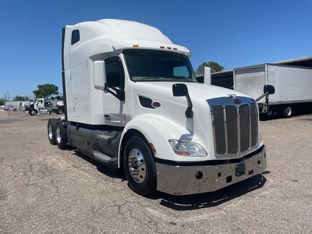 2020 Peterbilt 579-8
