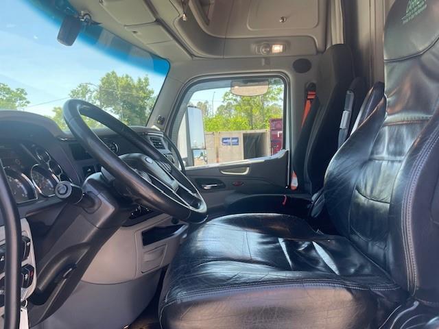 2020 Peterbilt 579-13