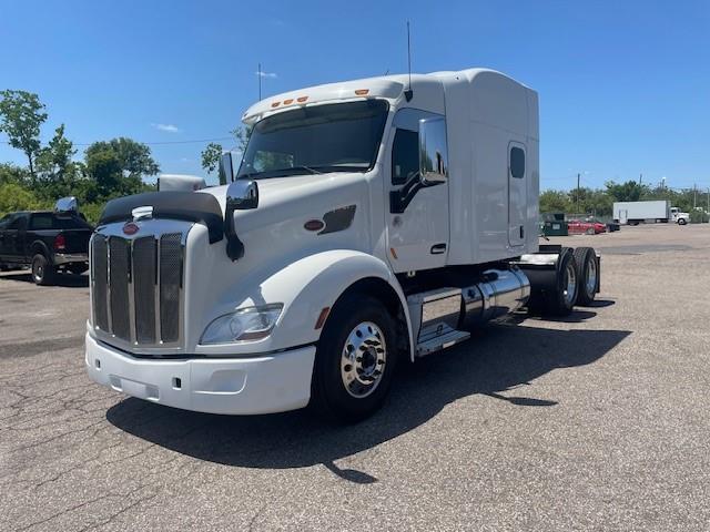 2021 Peterbilt 579-2