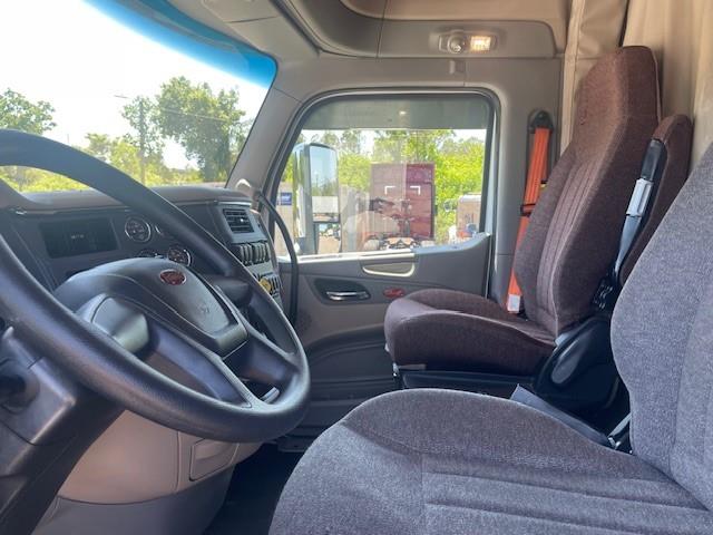 2021 Peterbilt 579-12