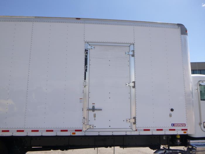 2019 Peterbilt 337-9