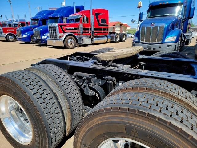 2020 Peterbilt 579-10
