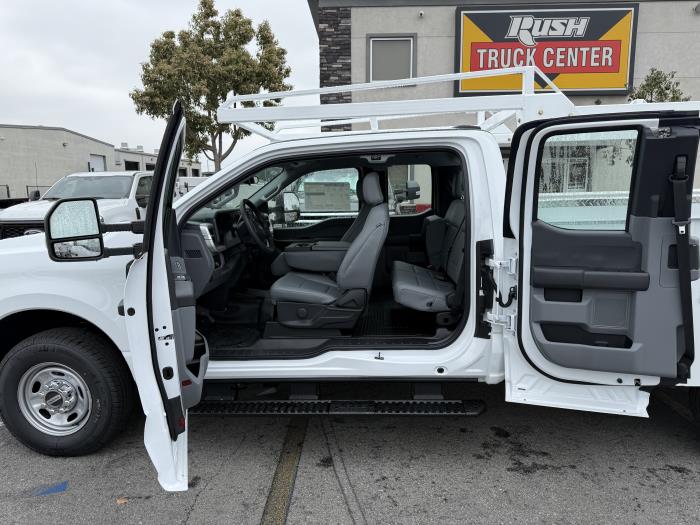 2025 Ford F-350-24