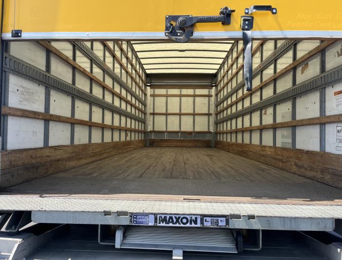 2019 International 4300-9