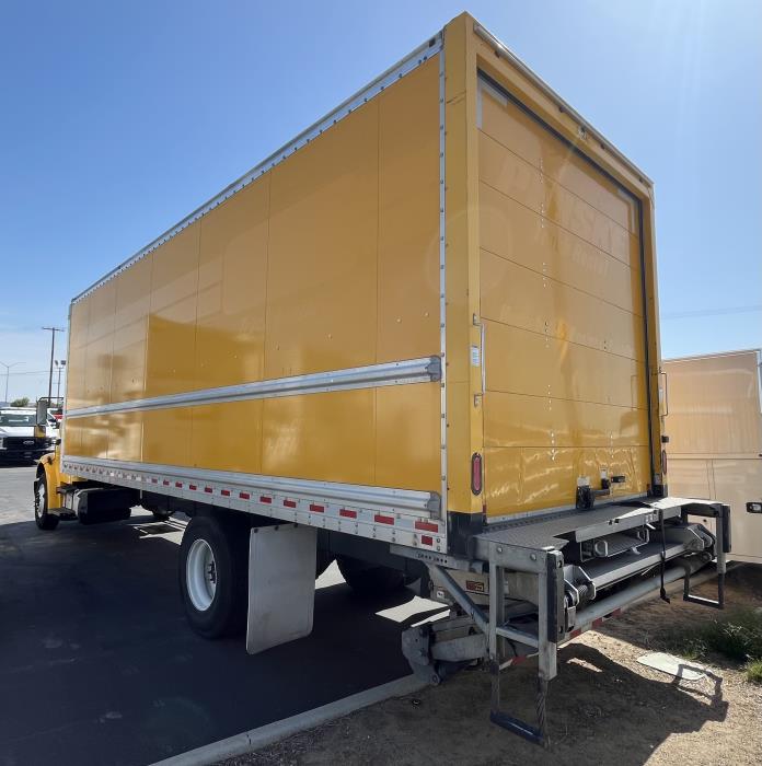 2020 Freightliner Business Class M2 106-4