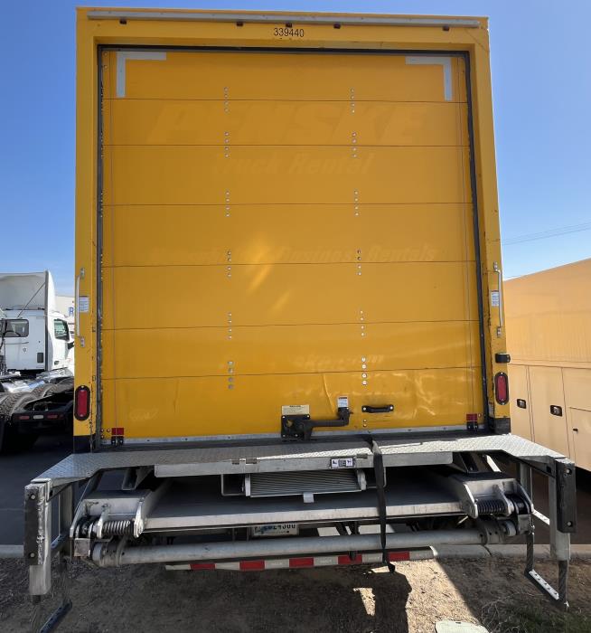 2020 Freightliner Business Class M2 106-5