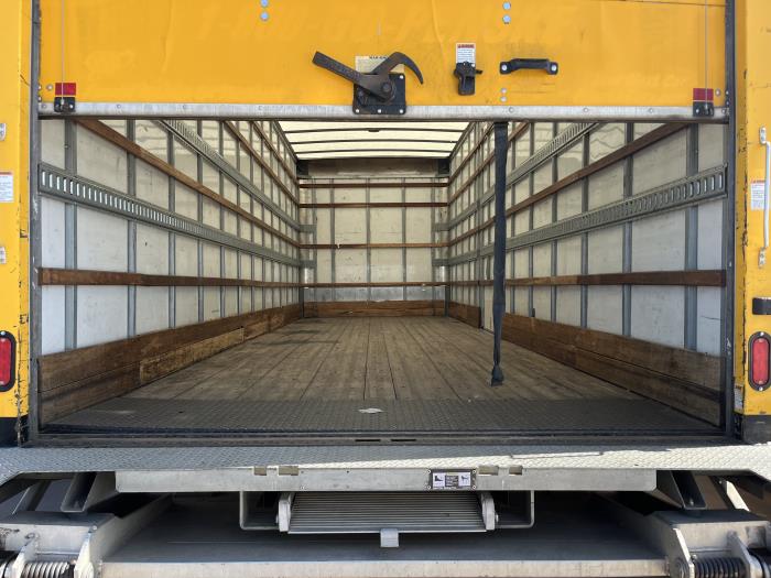 2020 Freightliner Business Class M2 106-6