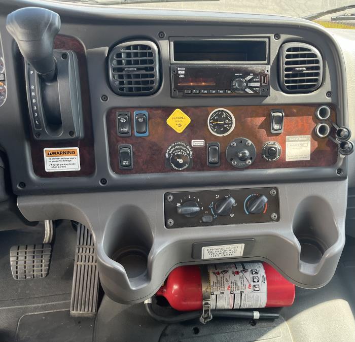 2020 Freightliner Business Class M2 106-9