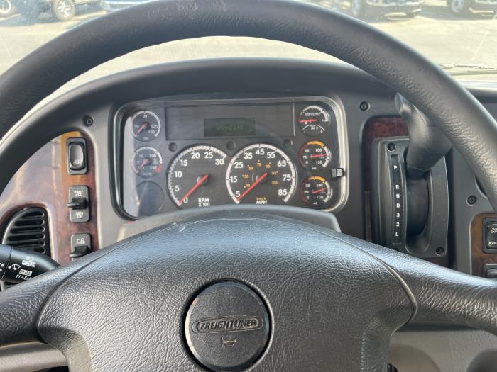 2020 Freightliner Business Class M2 106-10