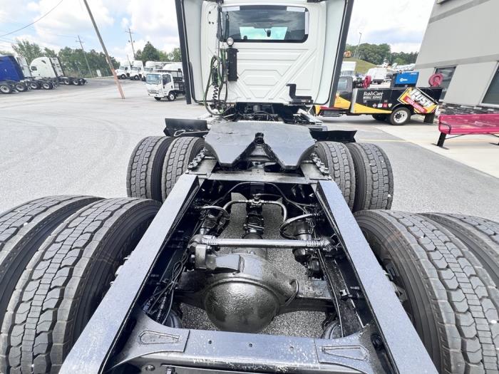 2020 International LT625-8