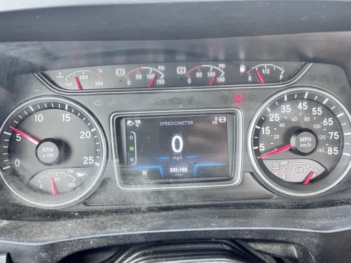 2020 International LT625-16