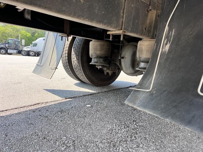 2019 Freightliner Business Class M2 106-8