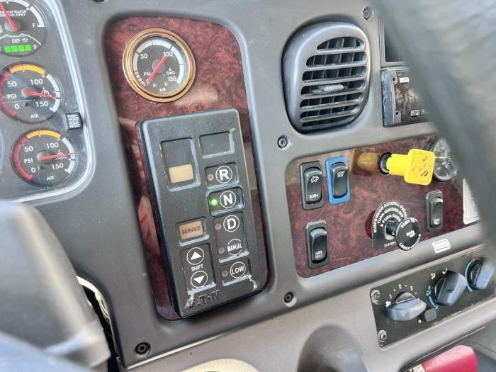 2019 Freightliner Business Class M2 106-14