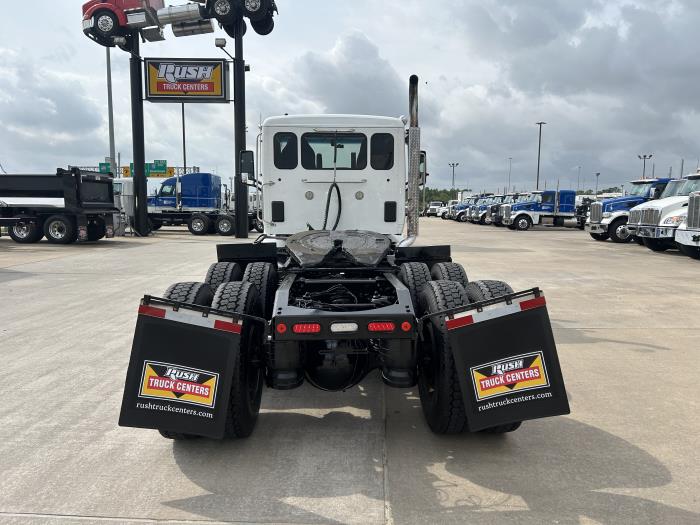 2020 Peterbilt 567-4