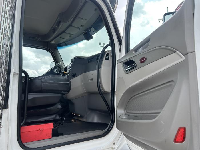2020 Peterbilt 567-22