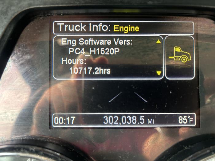 2020 Peterbilt 567-32