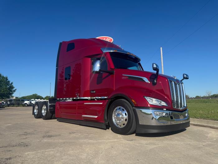 2026 Peterbilt 579-4