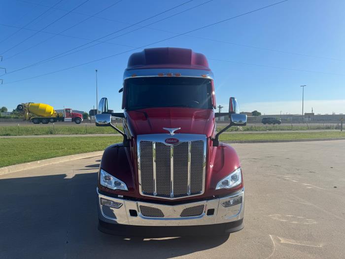 2026 Peterbilt 579-7