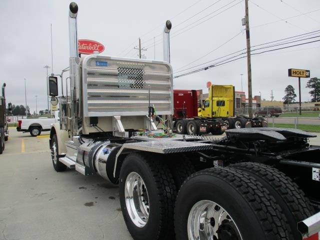 2026 Peterbilt 589-4