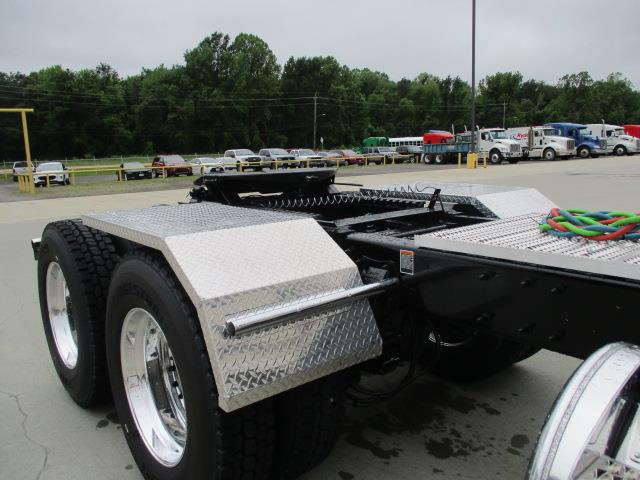 2026 Peterbilt 589-6