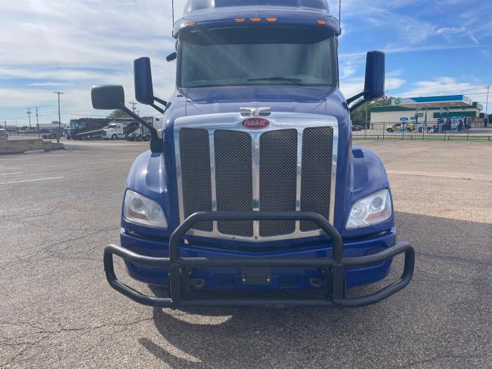 2022 Peterbilt 579-2