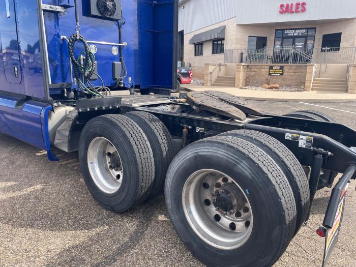 2022 Peterbilt 579-5