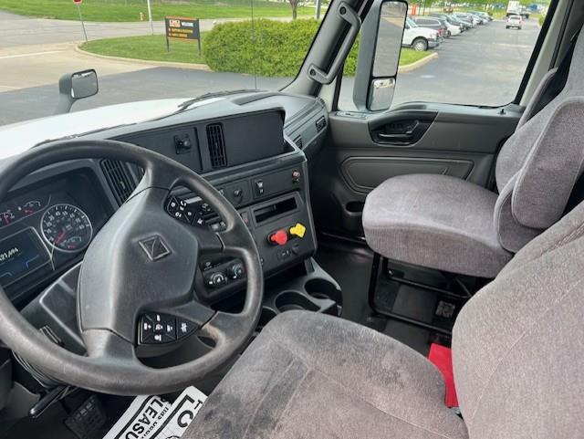 2020 International LT625-10