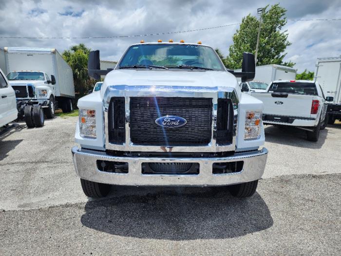 2026 Ford F-750-2