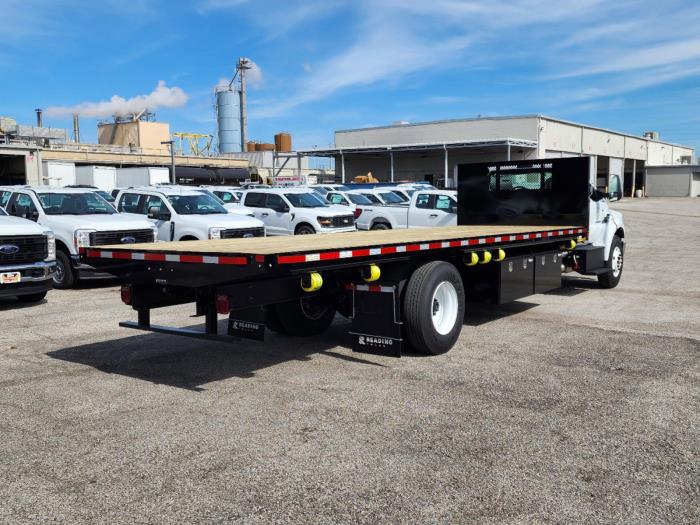 2025 Ford F-750-5