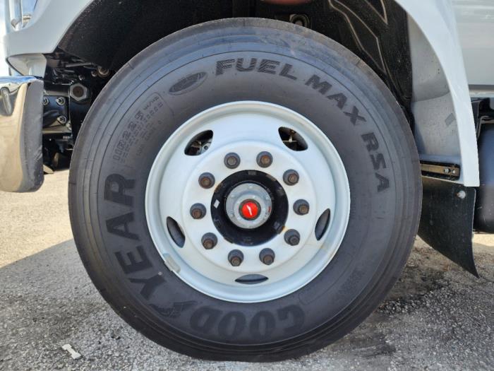 2025 Ford F-750-10