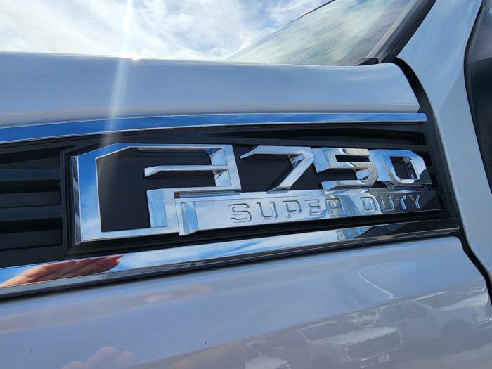 2025 Ford F-750-18