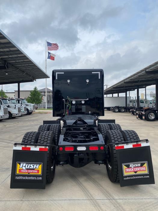 2025 Peterbilt 567-5