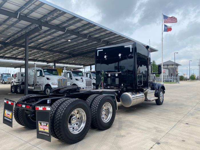 2025 Peterbilt 567-6