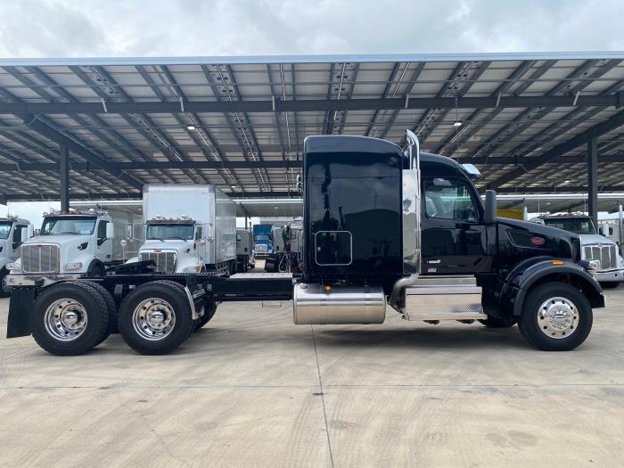 2025 Peterbilt 567-7