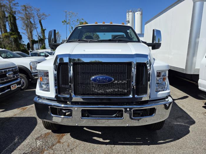 2026 Ford F-750-3