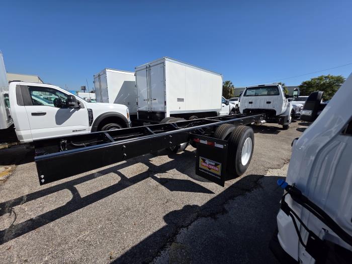 2026 Ford F-750-5