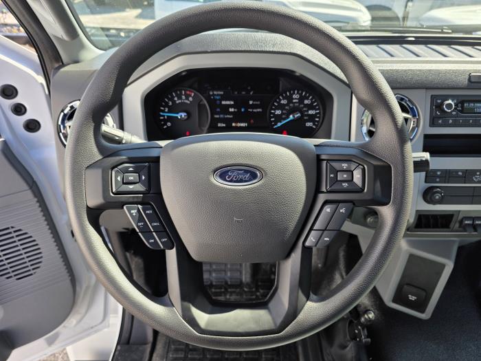 2026 Ford F-750-8