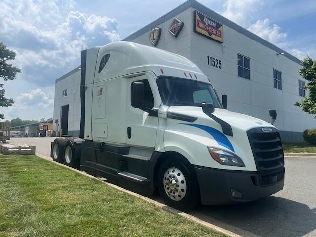 2021 Freightliner Cascadia-3