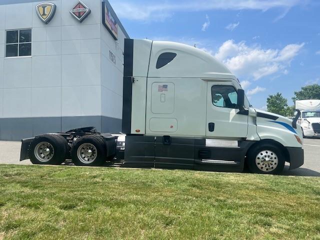 2021 Freightliner Cascadia-4