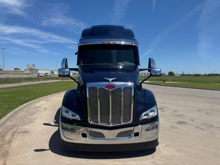 2026 Peterbilt 579-7